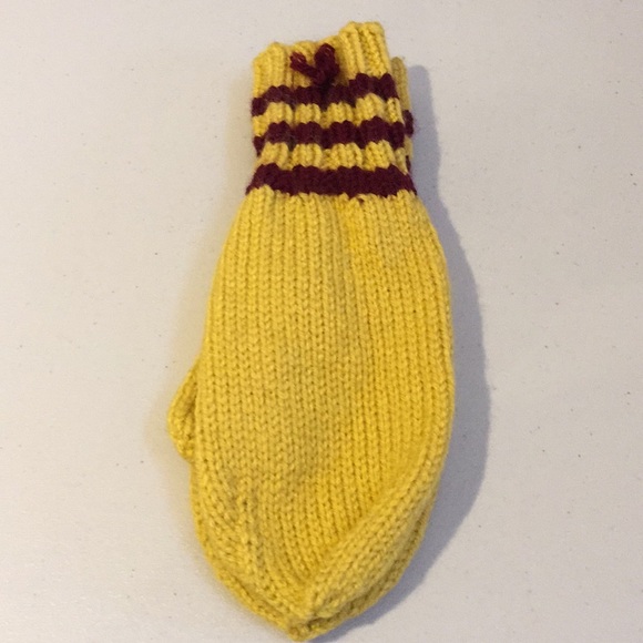 3 Pairs Hand Knit Mittens & Kombi Mitt Clips Kids Children's - Picture 3 of 16